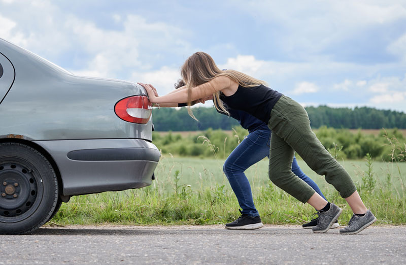 image of car that is lack of battery