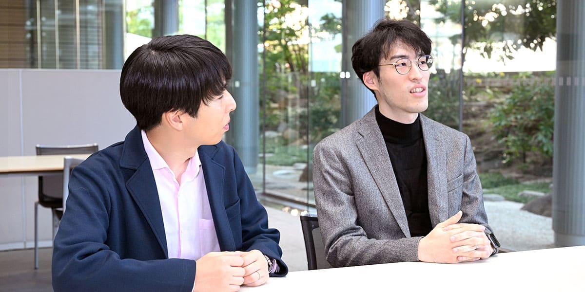 事務局メンバー同社新規事業推進1部シニアエンジニアの伊藤貴紀氏、技術管理部の渡邉太一氏